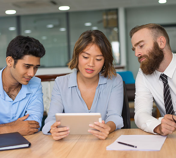 Managers en réunion